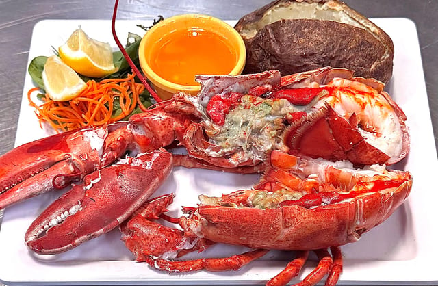 1 1/2lb Lobster.